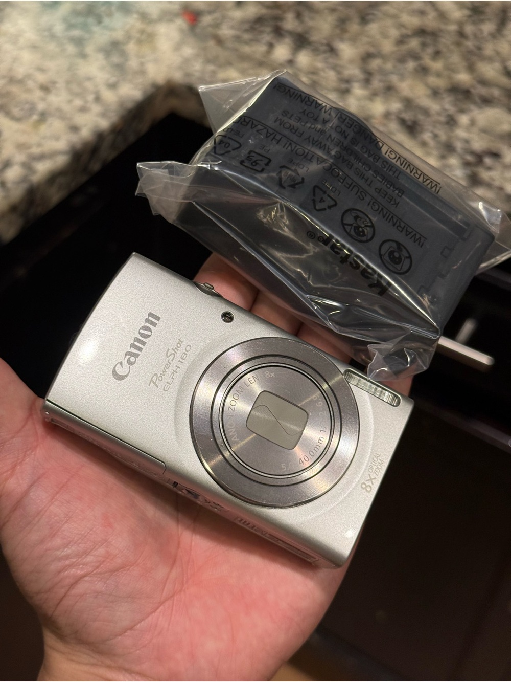 Canon PowerShot ELPH 180 HS Compact Camera - Silver